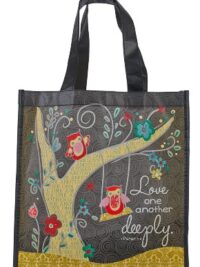 ΤΣΑΝΤΑ ΟΙΚΟΛΟΓΙΚΗ: Love One Another